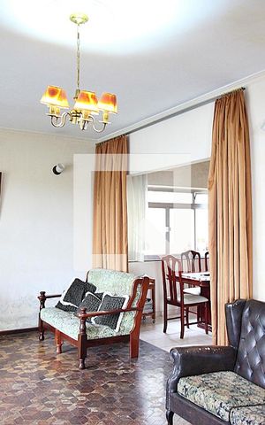 Casa para alugar com 171m², 2 quartos e 3 vagasSala