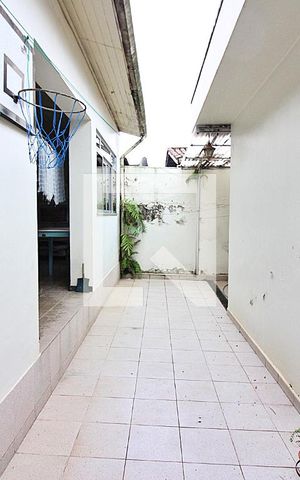 Casa para alugar com 171m², 2 quartos e 3 vagasCorredor