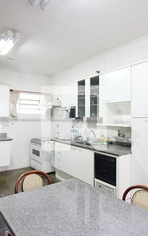 Casa para alugar com 171m², 2 quartos e 3 vagasCozinha