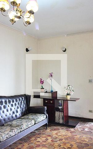 Casa para alugar com 171m², 2 quartos e 3 vagasSala