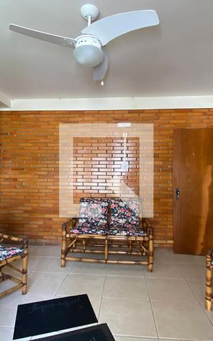 Casa à venda com 263m², 4 quartos e sem vagaSala