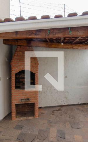 Casa à venda com 110m², 2 quartos e 1 vaga Casa à venda com 110m², 2 quartos e 1 vagaChurrasqueira