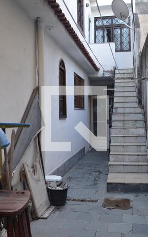 Casa à venda com 350m², 3 quartos e 4 vagasÁrea Externa - Fundos