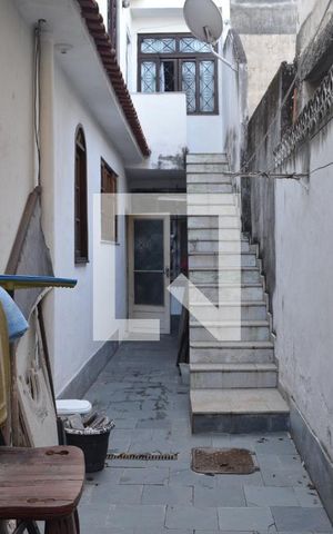 Casa à venda com 350m², 3 quartos e 4 vagasÁrea Externa - Fundos