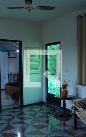 Casa à venda com 350m², 3 quartos e 4 vagasSaleta