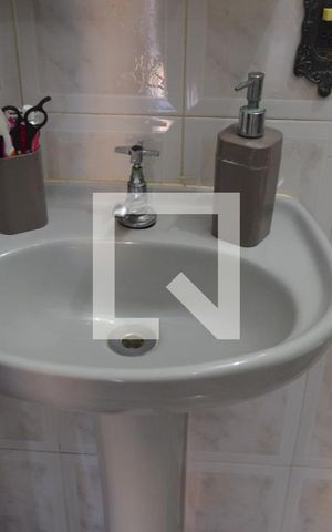 Casa à venda com 350m², 3 quartos e 4 vagasBanheiro da Suíte 2