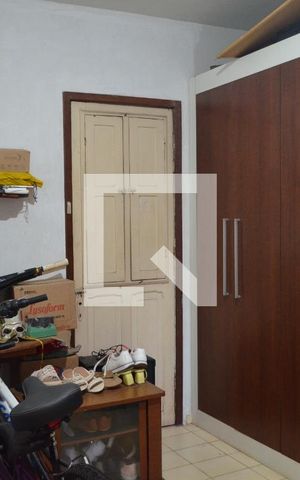 Casa à venda com 350m², 3 quartos e 4 vagasQuarto de Serviço