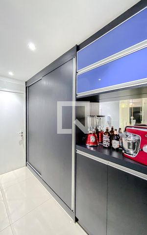 Apartamento à venda com 103m², 3 quartos e 2 vagasCozinha