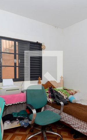 Casa à venda com 266m², 4 quartos e 2 vagasQuarto 1