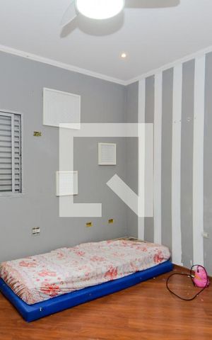 Casa à venda com 266m², 4 quartos e 2 vagasQuarto 4