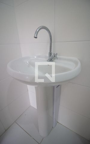 Apartamento para alugar com 38m², 1 quarto e sem vaga Apartamento para alugar com 38m², 1 quarto e sem vagaBanheiro