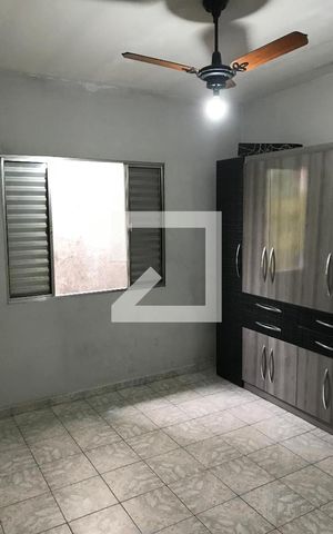 Casa à venda com 282m², 4 quartos e 2 vagas Casa à venda com 282m², 4 quartos e 2 vagasQuarto 2