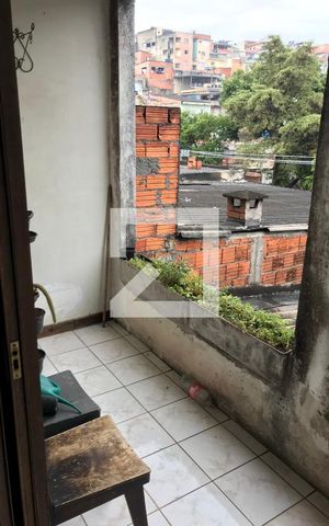 Casa à venda com 282m², 4 quartos e 2 vagas Casa à venda com 282m², 4 quartos e 2 vagasvaranda