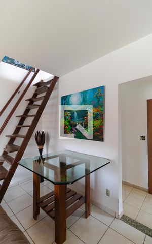 Casa de condomínio à venda com 340m², 3 quartos e 4 vagas Casa de condomínio à venda com 340m², 3 quartos e 4 vagasSalas