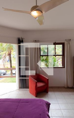 Casa de condomínio à venda com 340m², 3 quartos e 4 vagas Casa de condomínio à venda com 340m², 3 quartos e 4 vagasSuíte