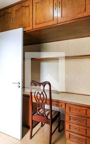 Apartamento para alugar com 320m², 4 quartos e 4 vagas Apartamento para alugar com 320m², 4 quartos e 4 vagasÁrea de Serviço - Quarto