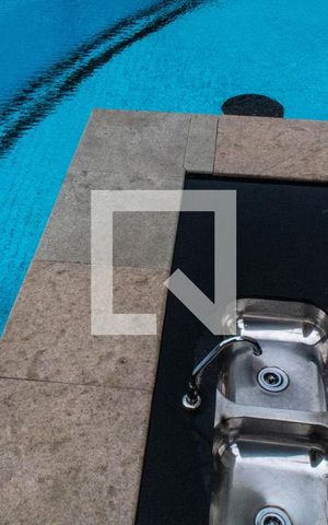 Apartamento para alugar com 160m², 4 quartos e 3 vagas Apartamento para alugar com 160m², 4 quartos e 3 vagasÁrea comum - Piscina