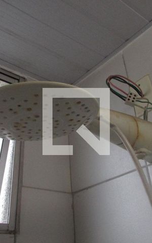 Apartamento à venda com 42m², 2 quartos e 1 vagaChuveiro