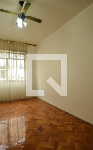 Apartamento à venda com 90m², 3 quartos e sem vagaSala