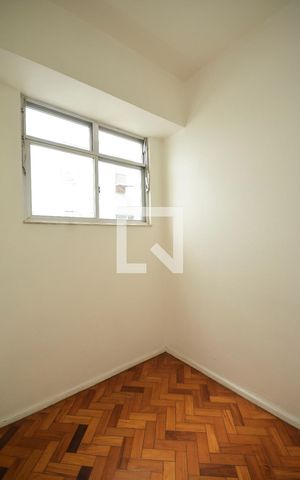Apartamento à venda com 90m², 3 quartos e sem vagaQuarto de Serviço