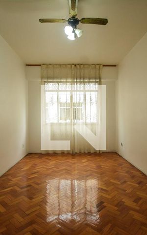 Apartamento à venda com 90m², 3 quartos e sem vagaSala