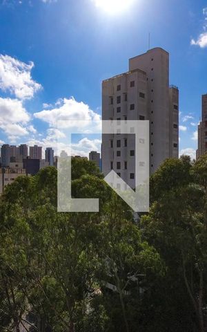 Apartamento à venda com 465m², 4 quartos e 5 vagas Apartamento à venda com 465m², 4 quartos e 5 vagasVista