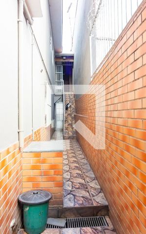 Casa à venda com 192m², 3 quartos e 2 vagas Casa à venda com 192m², 3 quartos e 2 vagasQuintal