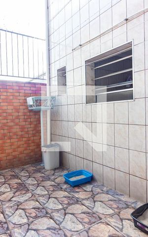 Casa à venda com 192m², 3 quartos e 2 vagas Casa à venda com 192m², 3 quartos e 2 vagasQuintal