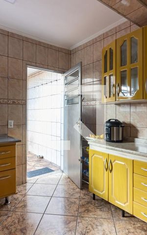Casa à venda com 192m², 3 quartos e 2 vagas Casa à venda com 192m², 3 quartos e 2 vagasCozinha