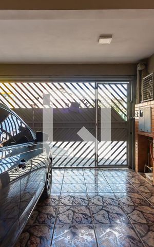 Casa à venda com 192m², 3 quartos e 2 vagas Casa à venda com 192m², 3 quartos e 2 vagasGaragem