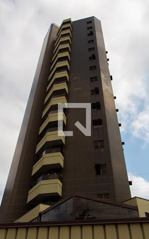 Apartamento à venda com 140m², 3 quartos e 2 vagas Apartamento à venda com 140m², 3 quartos e 2 vagasFachada do bloco