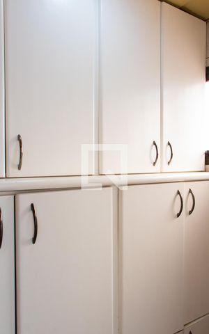 Apartamento à venda com 140m², 3 quartos e 2 vagas Apartamento à venda com 140m², 3 quartos e 2 vagasÁrea de Serviço