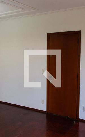Apartamento à venda com 140m², 3 quartos e 2 vagas Apartamento à venda com 140m², 3 quartos e 2 vagasSala
