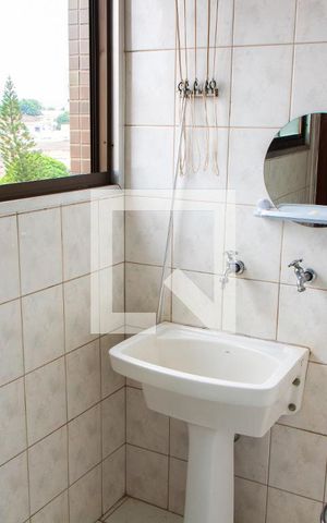 Apartamento à venda com 140m², 3 quartos e 2 vagas Apartamento à venda com 140m², 3 quartos e 2 vagasÁrea de Serviço