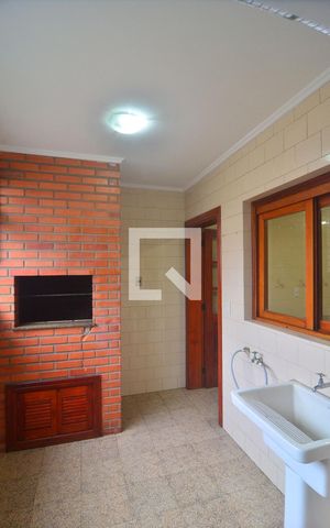 Apartamento para alugar com 111m², 2 quartos e 1 vagaÁrea de Serviço
