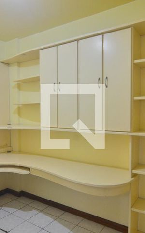 Apartamento para alugar com 111m², 2 quartos e 1 vagaEscritório