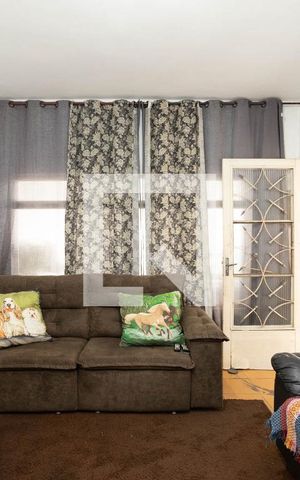 Casa à venda com 139m², 3 quartos e 2 vagasSala