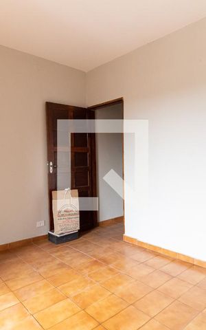 Casa à venda com 236m², 5 quartos e 4 vagas Casa à venda com 236m², 5 quartos e 4 vagasQuarto 1 da Casa 1