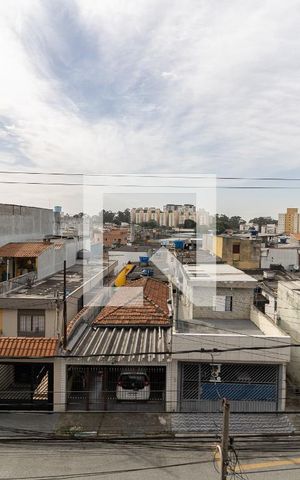 Casa à venda com 236m², 5 quartos e 4 vagas Casa à venda com 236m², 5 quartos e 4 vagasVista da Varanda da Casa 3