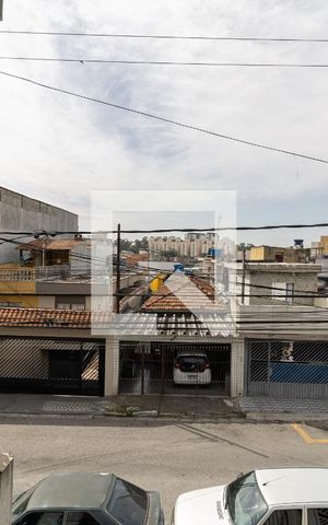 Casa à venda com 236m², 5 quartos e 4 vagas Casa à venda com 236m², 5 quartos e 4 vagasVista da Varanda do Quarto 1 e 2 da Casa 1