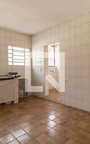 Casa à venda com 236m², 5 quartos e 4 vagas Casa à venda com 236m², 5 quartos e 4 vagasCozinha da Casa 2