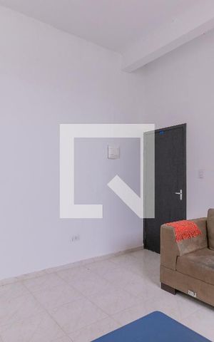 Studio para alugar com 33m², 1 quarto e sem vaga Studio para alugar com 33m², 1 quarto e sem vagaSala