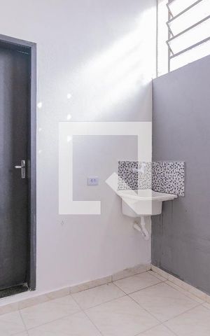 Studio para alugar com 33m², 1 quarto e sem vaga Studio para alugar com 33m², 1 quarto e sem vagaCozinha