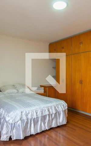 Casa para alugar com 350m², 2 quartos e 5 vagas Casa para alugar com 350m², 2 quartos e 5 vagasSuíte