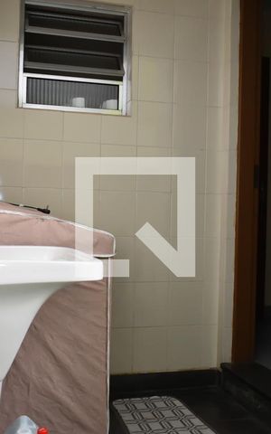 Casa à venda com 180m², 4 quartos e 2 vagas