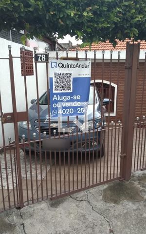 Casa à venda com 350m², 4 quartos e 4 vagas Casa à venda com 350m², 4 quartos e 4 vagasFachada