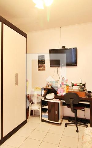 Casa à venda com 200m², 2 quartos e 3 vagasQuarto 2