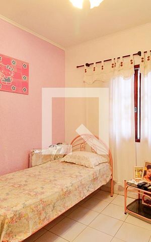 Casa à venda com 200m², 2 quartos e 3 vagasQuarto 2