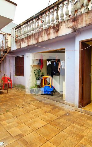 Casa à venda com 200m², 2 quartos e 3 vagasQuintal / Área de Serviço