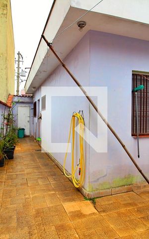 Casa à venda com 200m², 2 quartos e 3 vagasQuintal / Área de Serviço